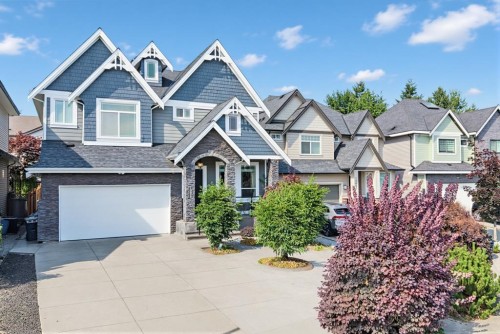 19675 70A Avenue, Langley, BC - Outdoor With Facade