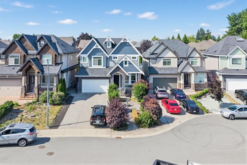 19675 70A Avenue, Langley, BC - Outdoor With Facade