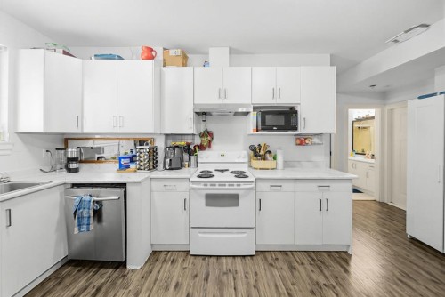 19675 70A Avenue, Langley, BC - Indoor Photo Showing Kitchen
