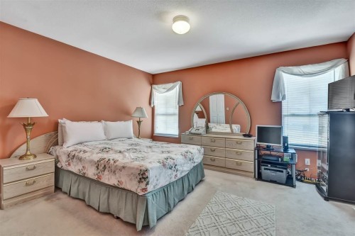 9256 152 Street, Surrey, BC - Indoor Photo Showing Bedroom