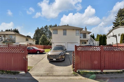 9256 152 Street, Surrey, BC - Outdoor