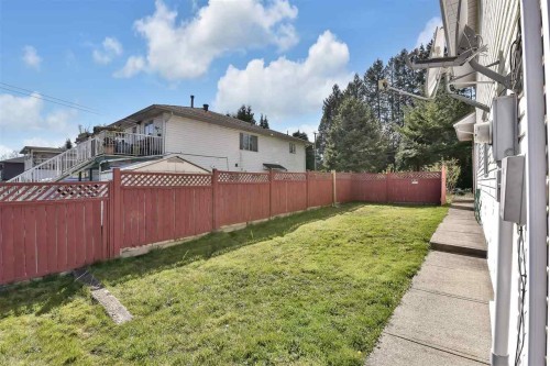 9256 152 Street, Surrey, BC - Outdoor