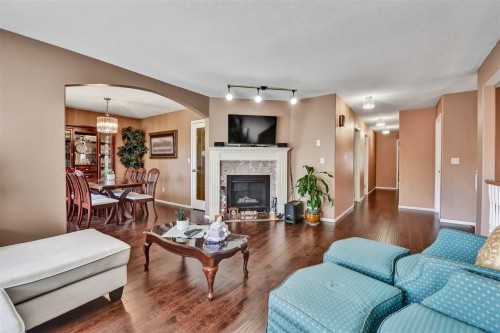9256 152 Street, Surrey, BC - Indoor Photo Showing Living Room With Fireplace