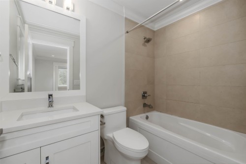 17138 0A Avenue, Surrey, BC - Indoor Photo Showing Bathroom
