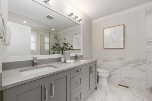 17138 0A Avenue, Surrey, BC - Indoor Photo Showing Bathroom