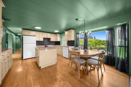 29985 Downes Road, Abbotsford, BC - Indoor