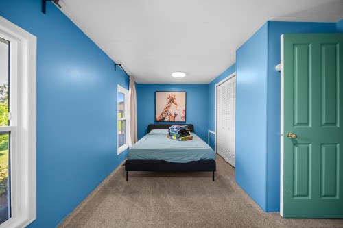 29985 Downes Road, Abbotsford, BC - Indoor Photo Showing Bedroom