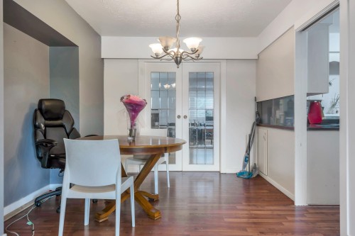 32670 Avalon Crescent, Abbotsford, BC - Indoor Photo Showing Dining Room