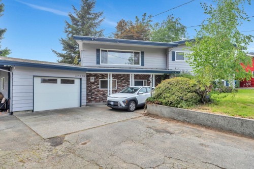 32670 Avalon Crescent, Abbotsford, BC - Outdoor