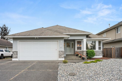 27015 24 Avenue  Langley, BC V4W 3Y9