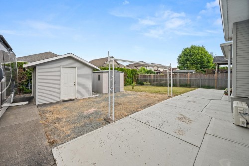 27015 24 Avenue, Langley, BC 