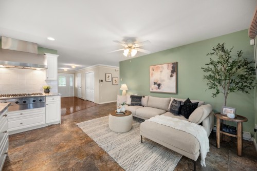 27015 24 Avenue, Langley, BC 