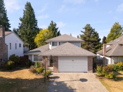 15753 98 Avenue Surrey, BC V4N 2V5