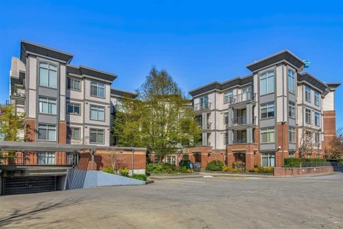 301-10499 University Drive  Surrey, BC V3T 0A4