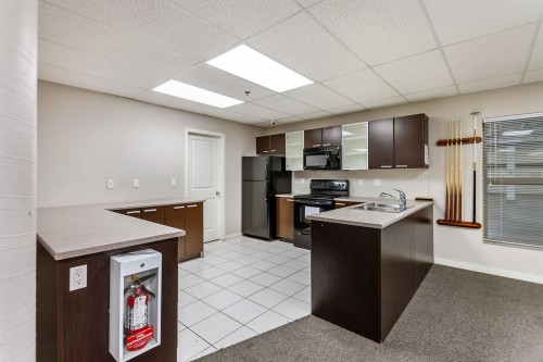 301-10499 University Drive, Surrey, BC - Indoor