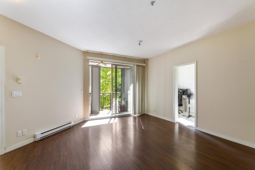 301-10499 University Drive, Surrey, BC - Indoor Photo Showing Other Room