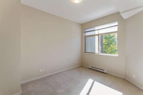 301-10499 University Drive, Surrey, BC - Indoor Photo Showing Other Room