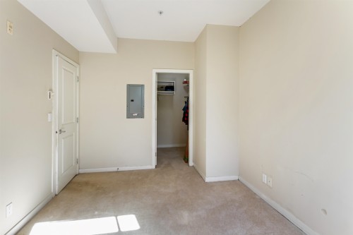 301-10499 University Drive, Surrey, BC - Indoor Photo Showing Other Room