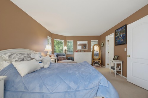 19128 63 Avenue, Surrey, BC - Indoor Photo Showing Bedroom