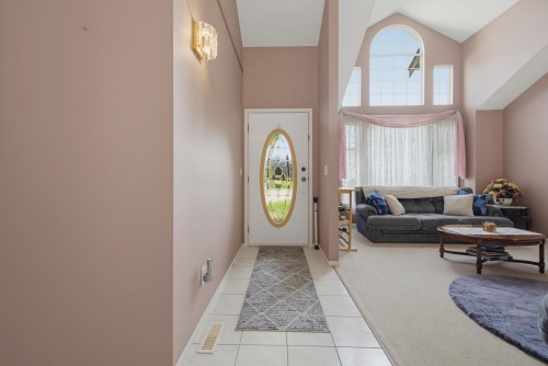 19128 63 Avenue, Surrey, BC - Indoor Photo Showing Other Room