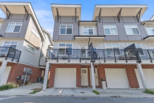 19-22334 48 Avenue  Langley, BC V3A 3N5