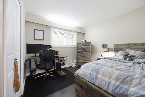23851 58A Avenue, Langley, BC - Indoor Photo Showing Bedroom