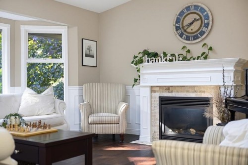 23851 58A Avenue, Langley, BC - Indoor Photo Showing Living Room With Fireplace