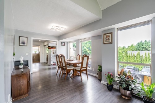 21-12172 72 Avenue, Surrey, BC - Indoor Photo Showing Dining Room