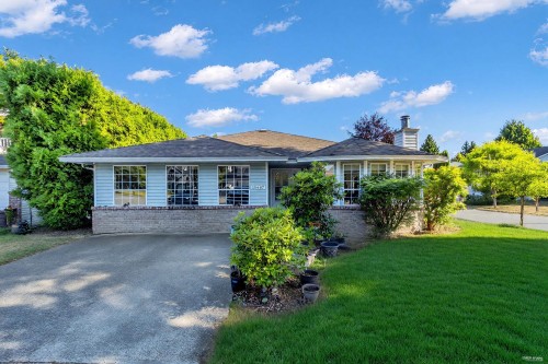 15447 92A Avenue, Surrey, BC - Outdoor