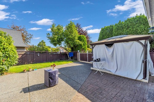 15447 92A Avenue, Surrey, BC - Outdoor