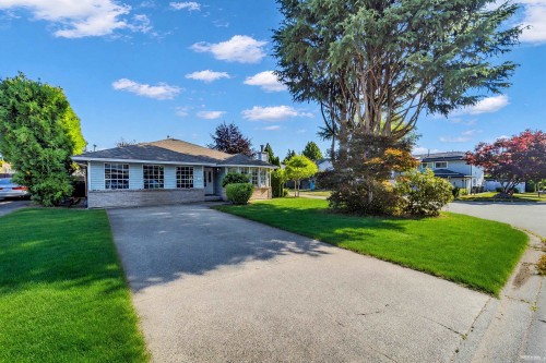 15447 92A Avenue, Surrey, BC - Outdoor