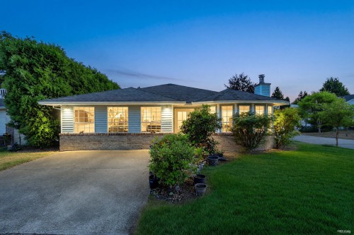 15447 92A Avenue, Surrey, BC - Outdoor