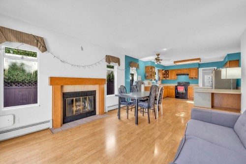15447 92A Avenue, Surrey, BC - Indoor Photo Showing Living Room With Fireplace