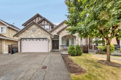 6968 151a Street Surrey, BC V3W 3T1