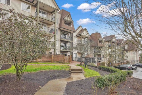 304-12083 92a Avenue  Surrey, BC V3V 8C8