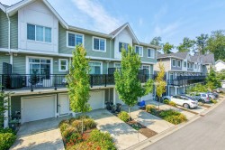 83-20180 84 Avenue Langley, BC V2Y 3N5