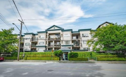 101-20727 Douglas Crescent, Langley, BC - Outdoor