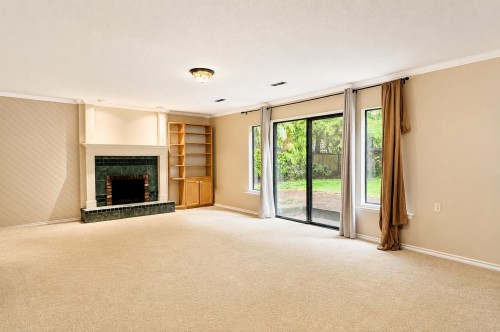6830 Cedarbrook Place, Delta, BC - Indoor Photo Showing Other Room With Fireplace