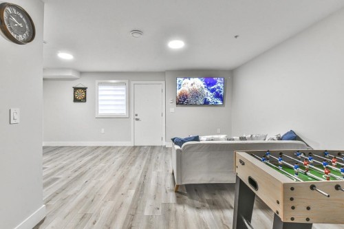 19642 74A Avenue, Langley, BC - Indoor Photo Showing Other Room