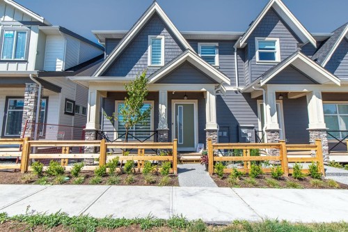 19642 74A Avenue, Langley, BC - Outdoor With Facade