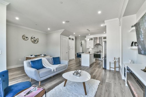 19642 74A Avenue, Langley, BC - Indoor Photo Showing Living Room