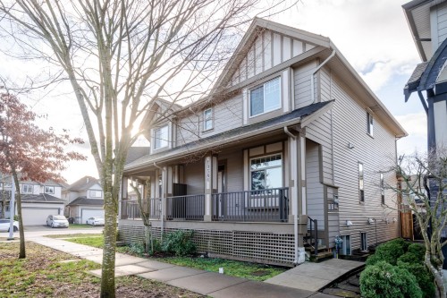 19586 72A Avenue, Surrey, BC - Outdoor With Deck Patio Veranda