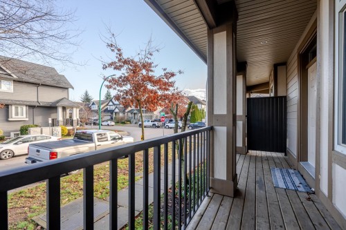 19586 72A Avenue, Surrey, BC - Outdoor With Exterior