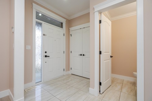 19586 72A Avenue, Surrey, BC - Indoor Photo Showing Other Room