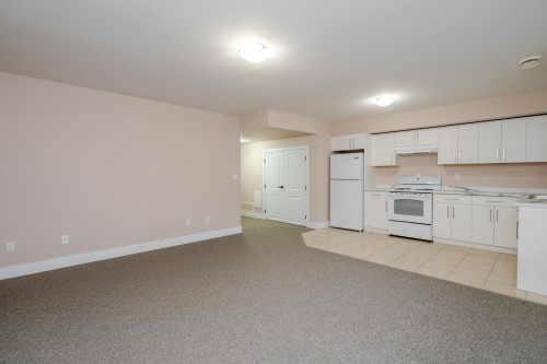 19586 72A Avenue, Surrey, BC - Indoor Photo Showing Kitchen