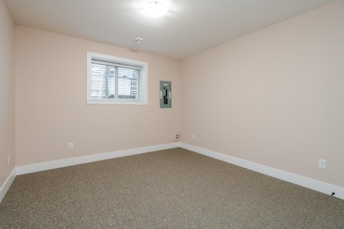 19586 72A Avenue, Surrey, BC - Indoor Photo Showing Other Room