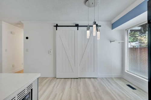 19694 46 Avenue, Langley, BC - Indoor