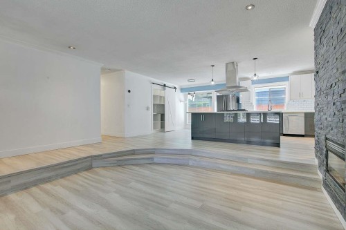 19694 46 Avenue, Langley, BC - Indoor
