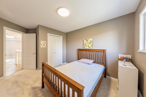 20621 91 Avenue, Langley, BC - Indoor Photo Showing Bedroom