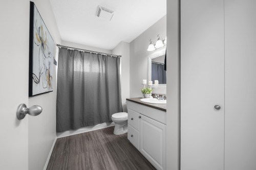 279-32550 Maclure Road, Abbotsford, BC - Indoor Photo Showing Bathroom